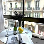 Gray D'albion - Rue D'antibes - 2 Minutes Walk From Beach, Palais Des Festivals, Boulevard De La Croisette - Free Parking Apartamento Cannes