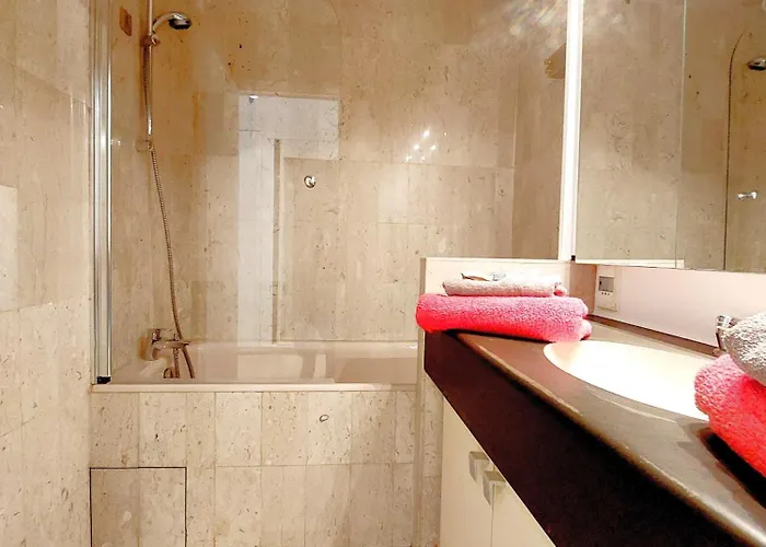 Apartman Gray D'albion - Rue D'antibes - 2 Minutes Walk From Beach, Palais Des Festivals, Boulevard De La Croisette - Free Parking *