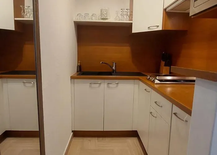 Gray D'albion - Rue D'antibes - 2 Minutes Walk From Beach, Palais Des Festivals, Boulevard De La Croisette - Free Parking Apartman Cannes