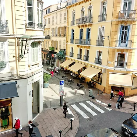 Gray D'albion - Rue D'antibes - 2 Minutes Walk From Beach, Palais Des Festivals, Boulevard De La Croisette - Free Parking